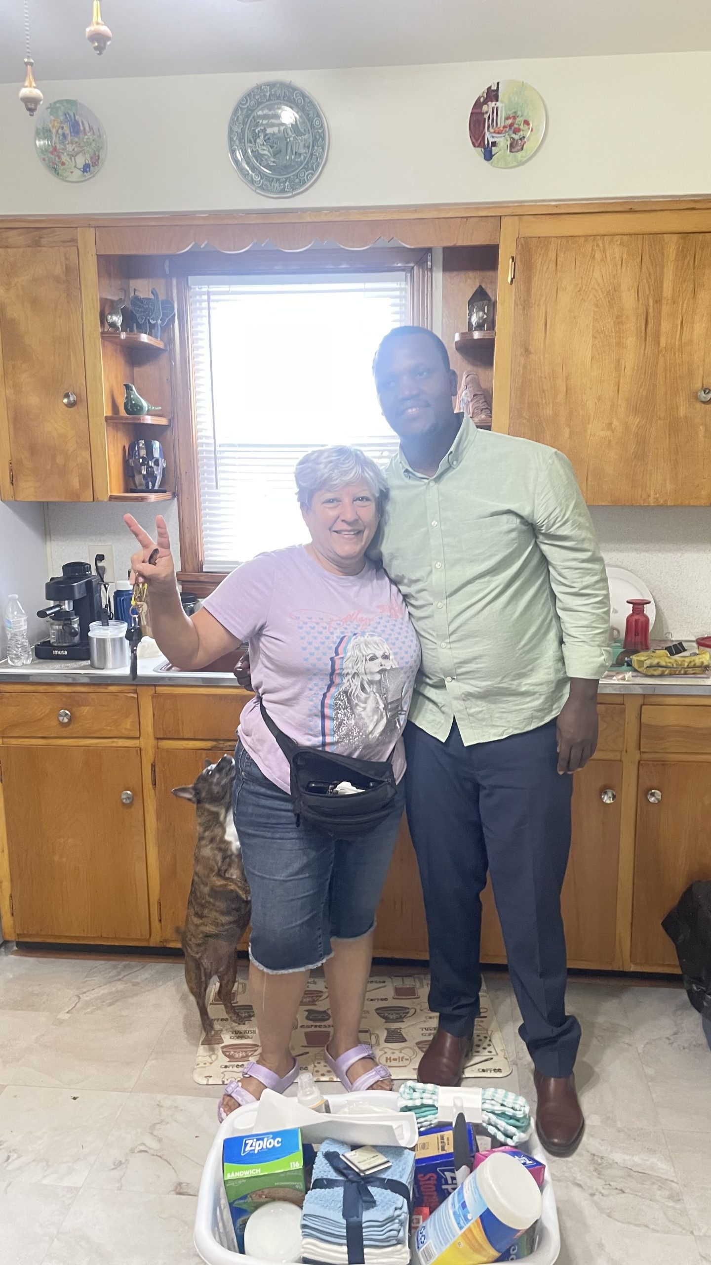 Agustine Welcomes a new Plowshares Resident